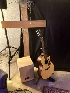 Instrumente unter dem Kreuz